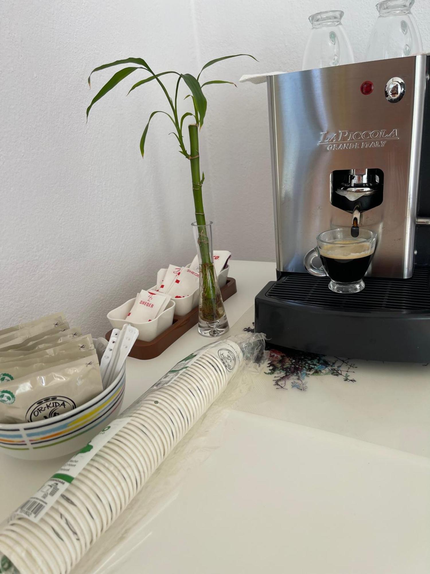 Kristi Apartment 2 Min To Sea Netflix & Espresso Station Sarande Ngoại thất bức ảnh